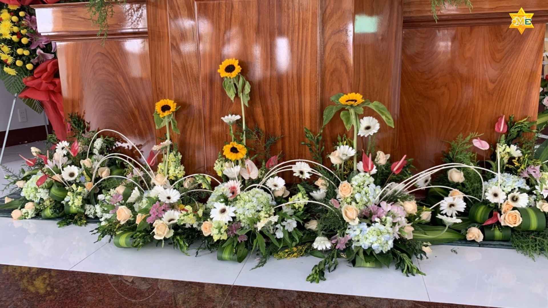 Cắm Hoa Sự Kiện